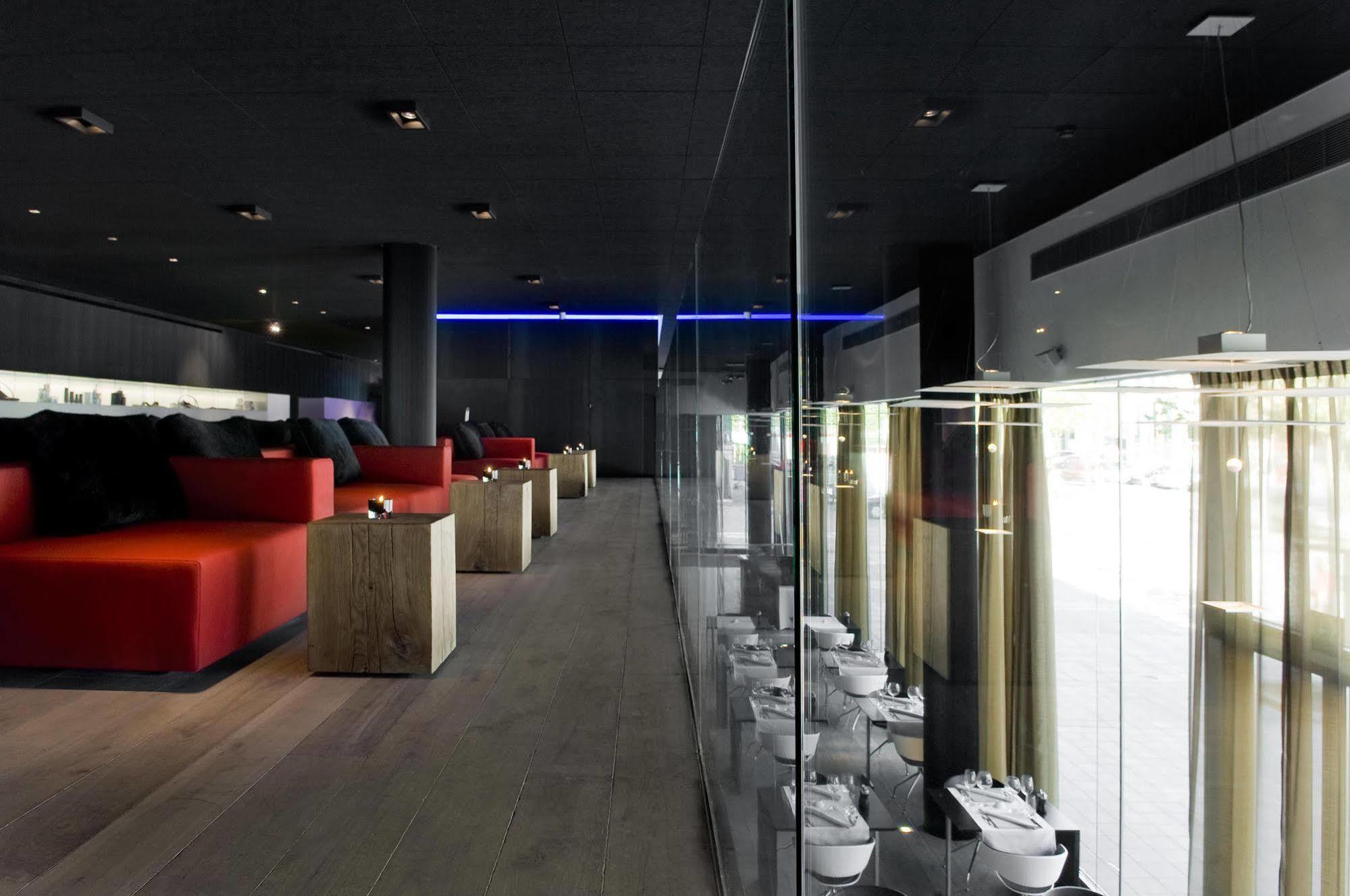 Carbon Hotel เกงค์ ภายนอก รูปภาพ